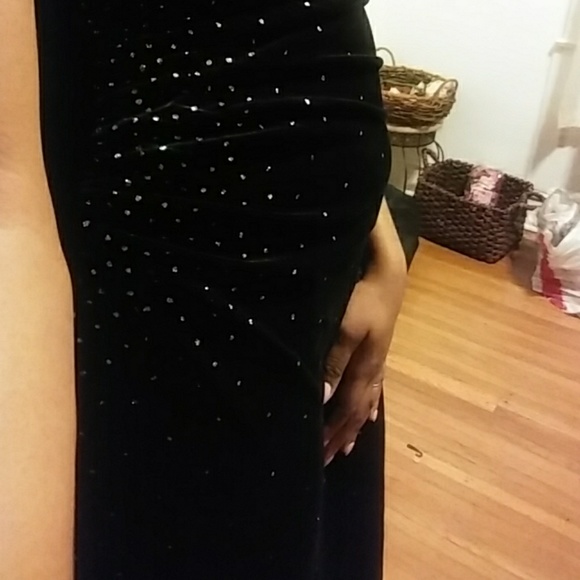 🖤Elegant Rhinestone Strapless Dress🖤 - Picture 2 of 7